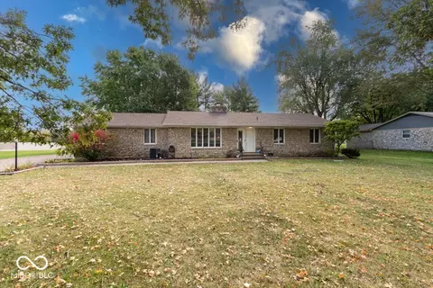 1431 W Stones Crossing Rd, Greenwood, IN 46143