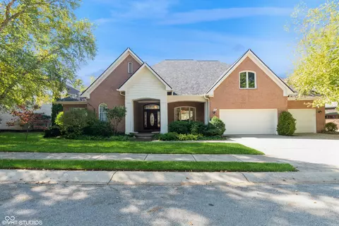 6476 N Dawson Lake Dr, Indianapolis, IN 46220
