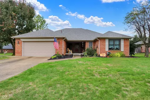 1930 Deer Pass, Greenwood, IN 46143