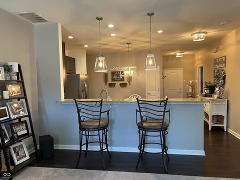 6038 Emerald Commons Dr, Indianapolis, IN 46221 photo 22