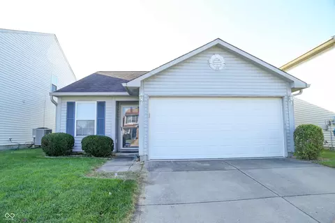 8329 Country Creek Dr, Indianapolis, IN 46234