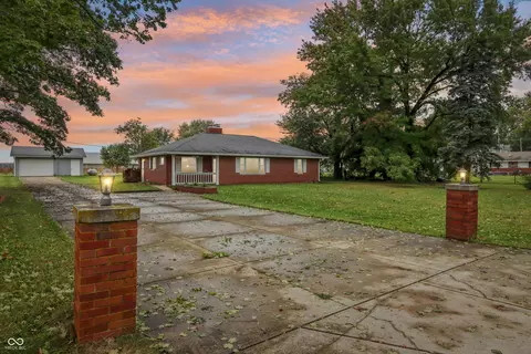 509 S Mulberry St E, Fairland, IN 46126