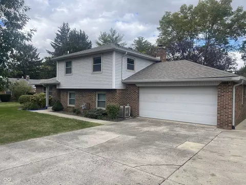 810 E Mckenzie Rd, Greenfield, IN 46140