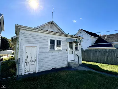 422 E 3rd St, Peru, IN 46970 photo 5