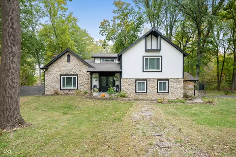 1108 Foxglove Ct, Zionsville, IN 46077