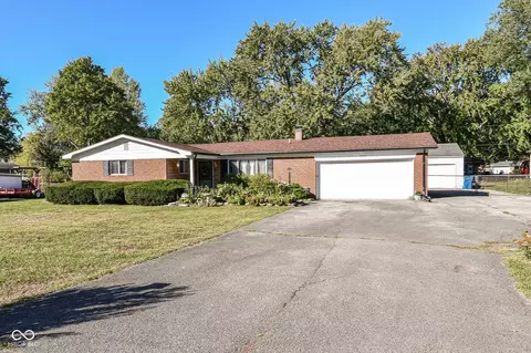 4910 Oaknoll Dr, Indianapolis, IN 46221