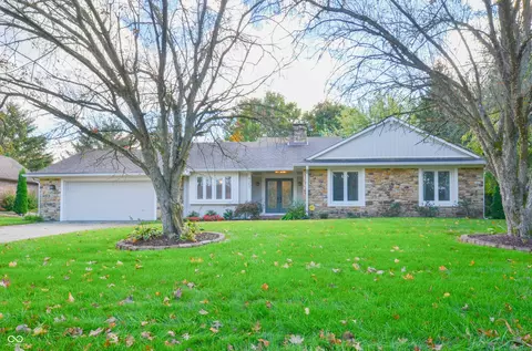 4353 W Hunters Ridge Ln, Greenwood, IN 46143