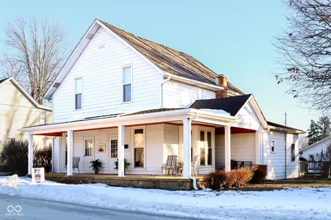 629 Jackson St, Hope, IN 47246 photo 2