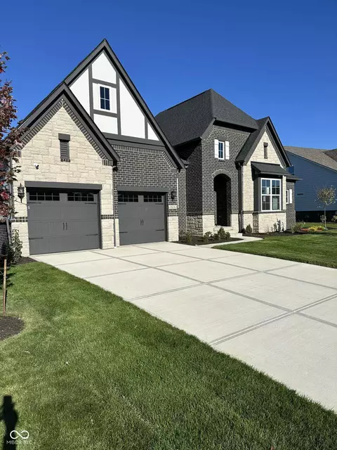 9236 Brookview Ave, Mccordsville, IN 46055