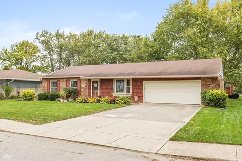 35 Walnut St, Pittsboro, IN 46167