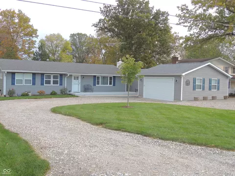 900 SE Mohawk Trl, Greensburg, IN 47240