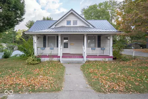 525 Center St, Franklin, IN 46131
