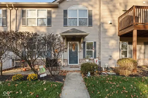 484 Knollwood Ln, Avon, IN 46123