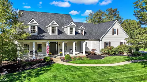 16032 Oak Park Ct, Westfield, IN 46074