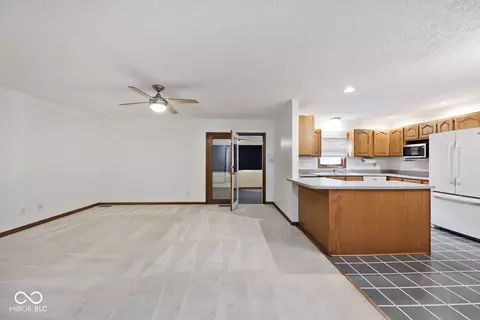 Living - 355 Pinnacle Ln, Plainfield, IN 46168 photo 1 of 5