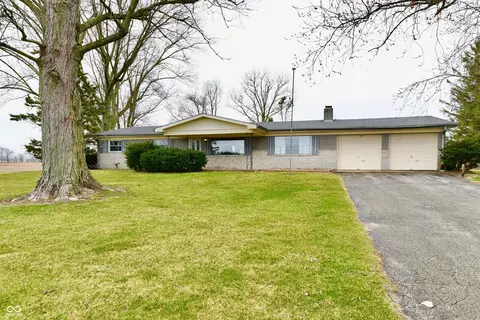 2496 N County Road 225 E, Danville, IN 46122