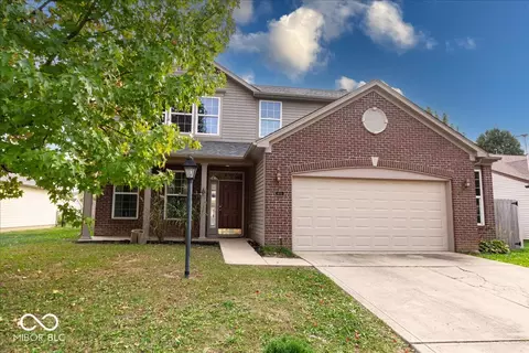 6011 Copeland Mills Dr, Indianapolis, IN 46221