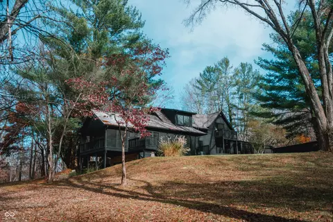 9480 Gilmore Ridge Rd, Nashville, IN 47448
