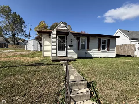 722 N Indiana St, Brazil, IN 47834