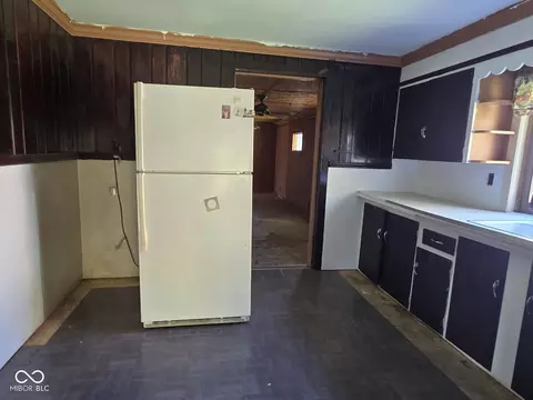Kitchen - 304 E Ohio St, Center Point, IN 47840 photo 2 of 3