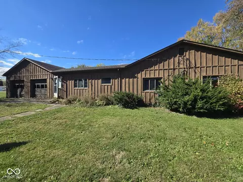 304 E Ohio St, Center Point, IN 47840