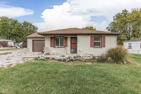 714 8th St, Shelbyville, IN 46176
