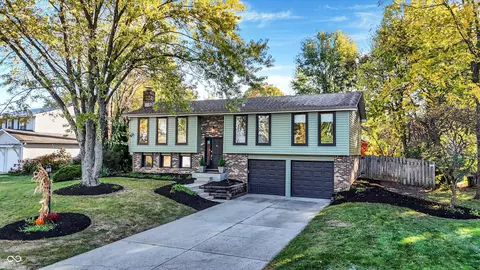 11801 Wainwright Blvd, Fishers, IN 46038