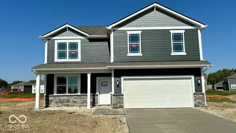 9230 Kavanaugh Dr, Indianapolis, IN 46239