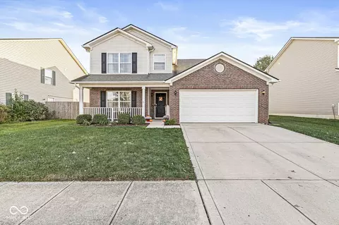 8383 Waterleaf Dr, Plainfield, IN 46168