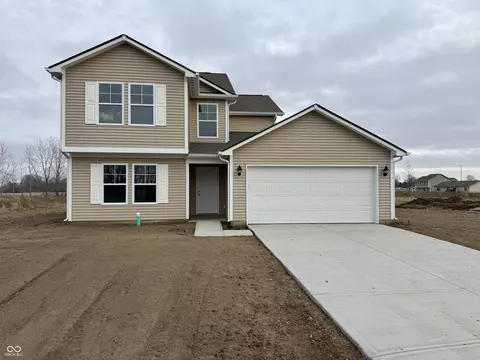 1140 Lake Dr, Shirley, IN 47384