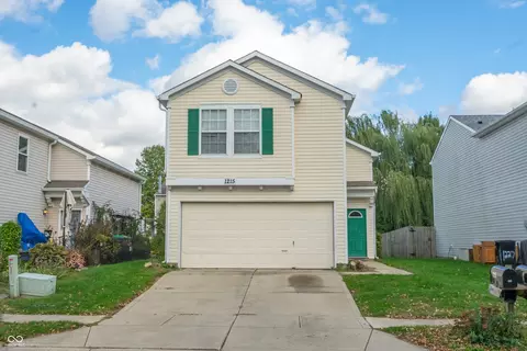 1215 Cutler Ln, Greenwood, IN 46143