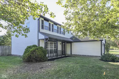 641 Saraina Ln, New Whiteland, IN 46184