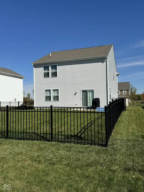Exterior - 8785 Winton Pl, Pendleton, IN 46064 photo 3 of 4