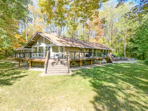 4253 E Windsor Ln, Columbus, IN 47201
