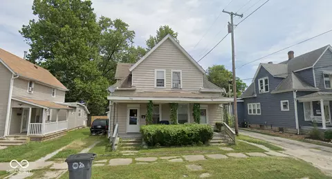 718 N 720 N Perkins St, Rushville, IN 46173