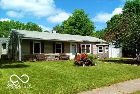 321 Fairlane Dr, Crawfordsville, IN 47933