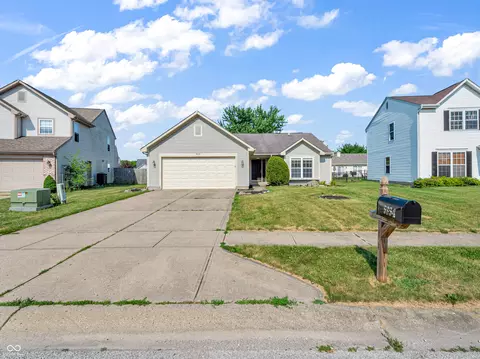 5854 Glen Haven Blvd, Plainfield, IN 46168