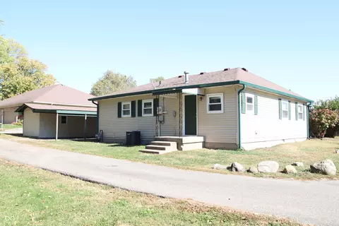 24 S Allen St, New Palestine, IN 46163