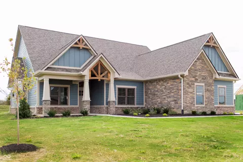 4407 W Wandalee Ct, New Palestine, IN 46163