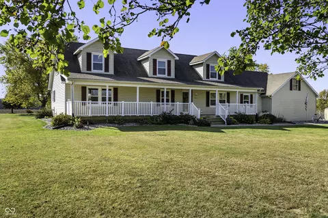 2045 W Boggstown Rd W, Shelbyville, IN 46176