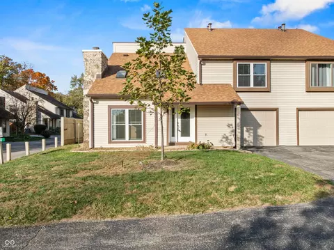 2418 Hideaway N Dr, Indianapolis, IN 46268