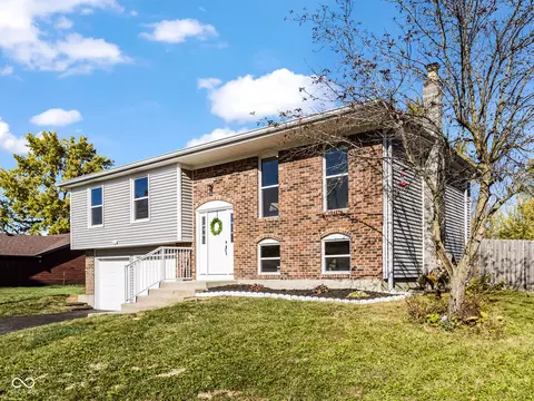 7709 Inverness Dr, Indianapolis, IN 46237