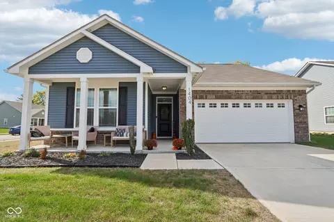 1404 Lexington Trl, Greenfield, IN 46140