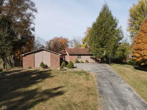 4941 Beechwood Cir, Avon, IN 46123