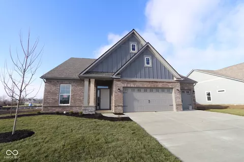 5004 Carmine St, Brownsburg, IN 46112