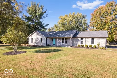 3208 Sunny Dr, Brownsburg, IN 46112