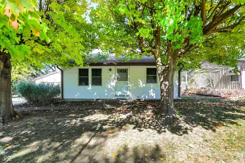 416 Pleasant Run Dr, Greenwood, IN 46142