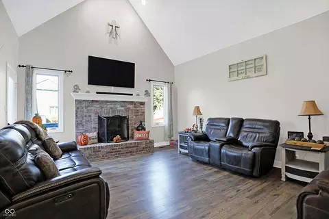 Living - 10 E Senator Way, Carmel, IN 46032 photo 1 of 5