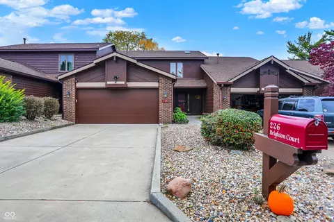 226 Brighton Ct, Greenwood, IN 46143