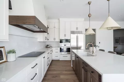 Kitchen - 11896 Spring Mill Rd, Carmel, IN 46032 photo 6 of 10
